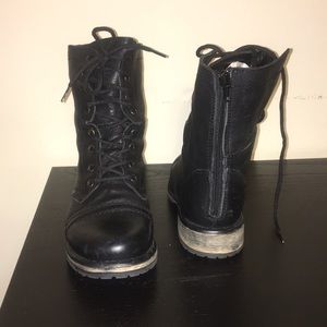 Steve Madden “Fame” Blk Leather Combat Boots
